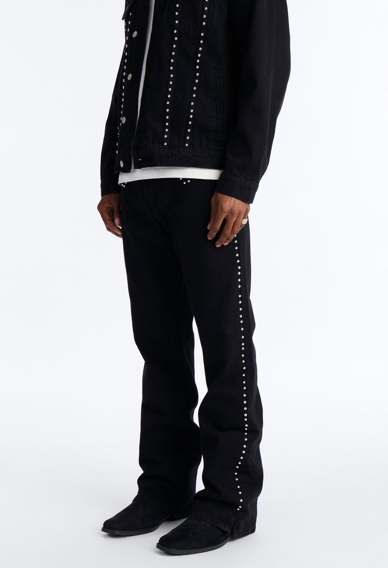 Pantalon negro slim flare