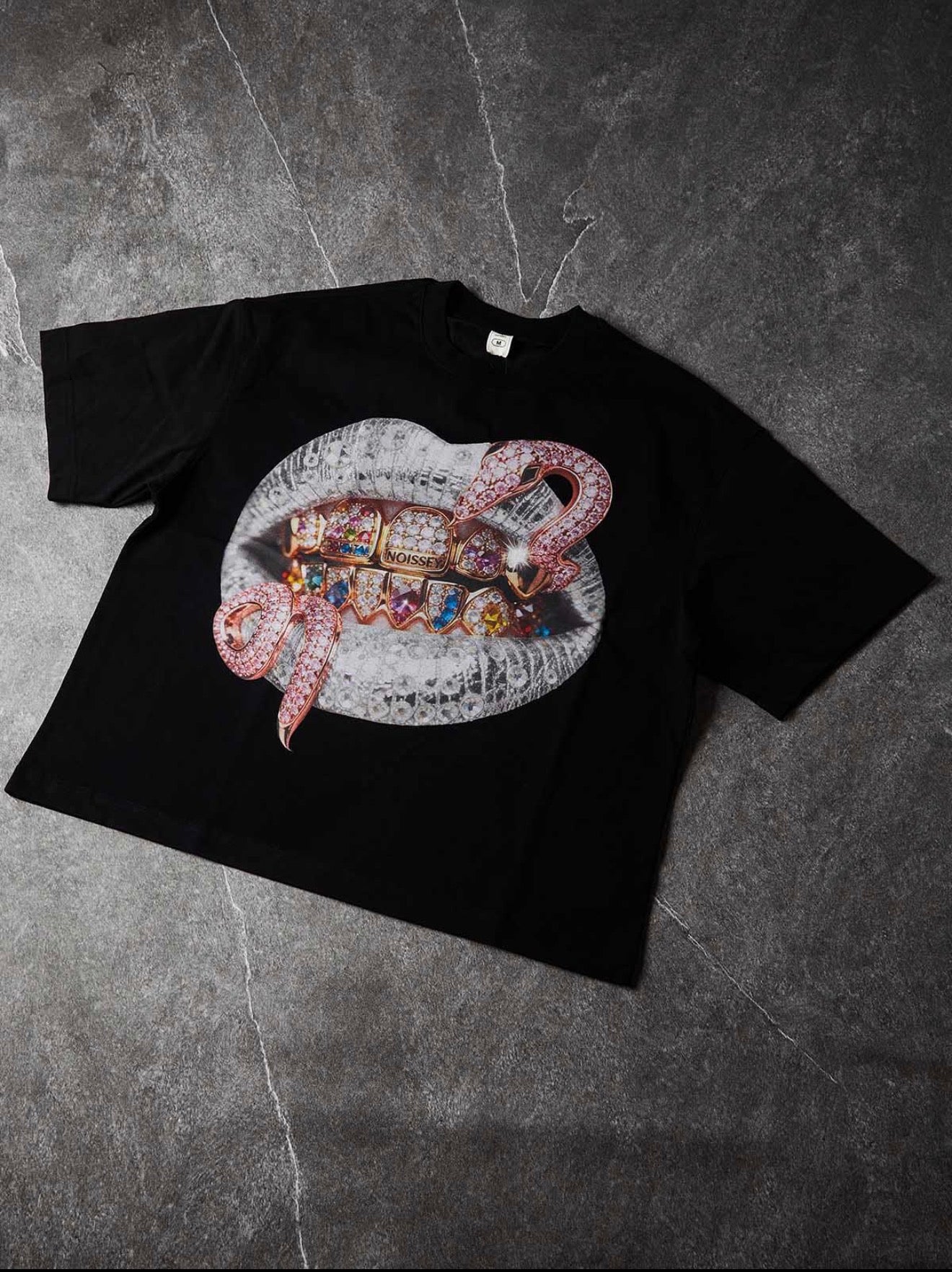 NOISSEY “Pink Shake”